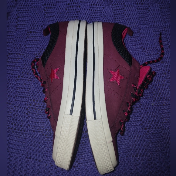 Sneakers - Picture 5 of 6